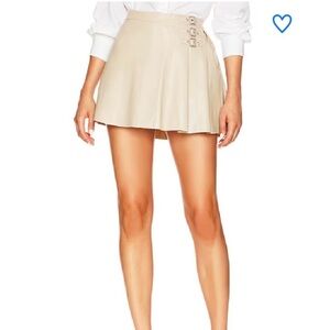 Superdown Jasmine Buckled Mini Skirt Vegan Leather in Sand Size Small